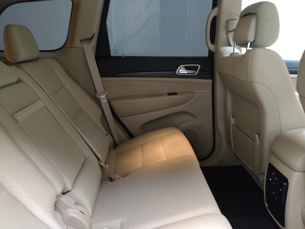 2020 Jeep Grand Cherokee in Indianapolis, IN 46219 - 18113521 19