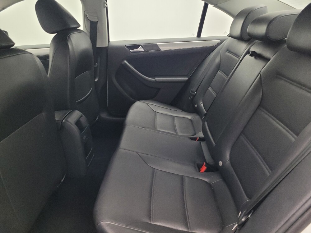 2017 Volkswagen Jetta in Savannah, GA 31419 - 18113527 18