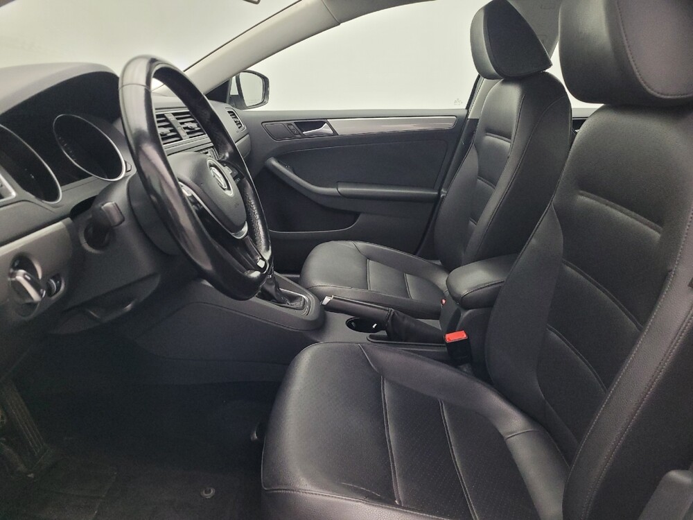 2017 Volkswagen Jetta in Savannah, GA 31419 - 18113527 17