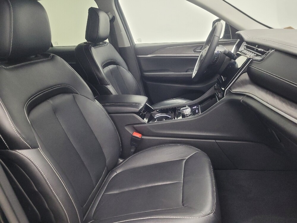 2023 Jeep Grand Cherokee in Indianapolis, IN 46219 - 18113531 21