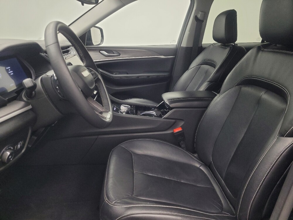 2023 Jeep Grand Cherokee in Indianapolis, IN 46219 - 18113531 17