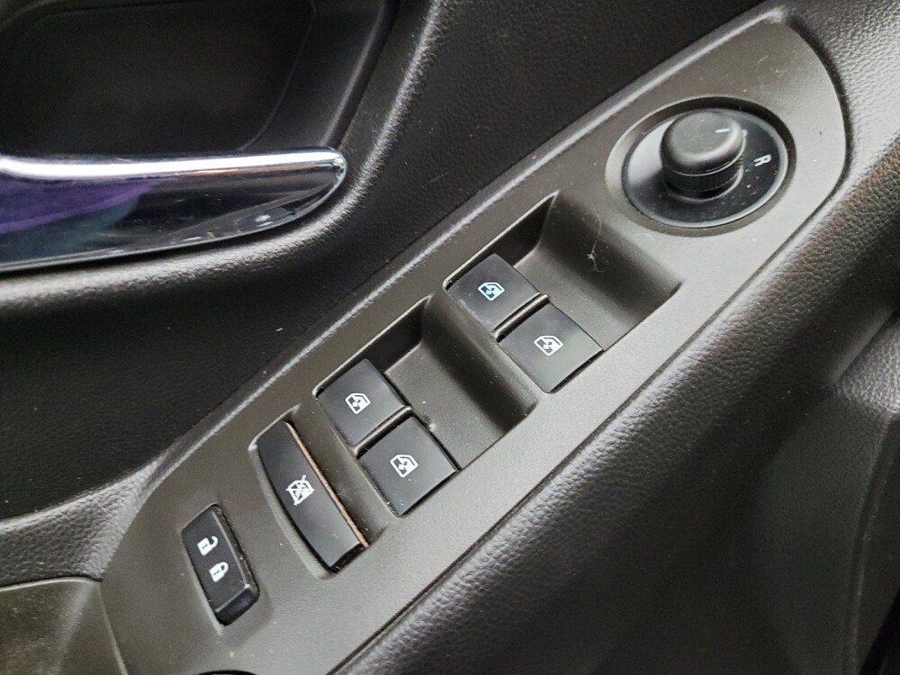 2015 Chevrolet Trax in Glendale, AZ 85301 - 18113538 27