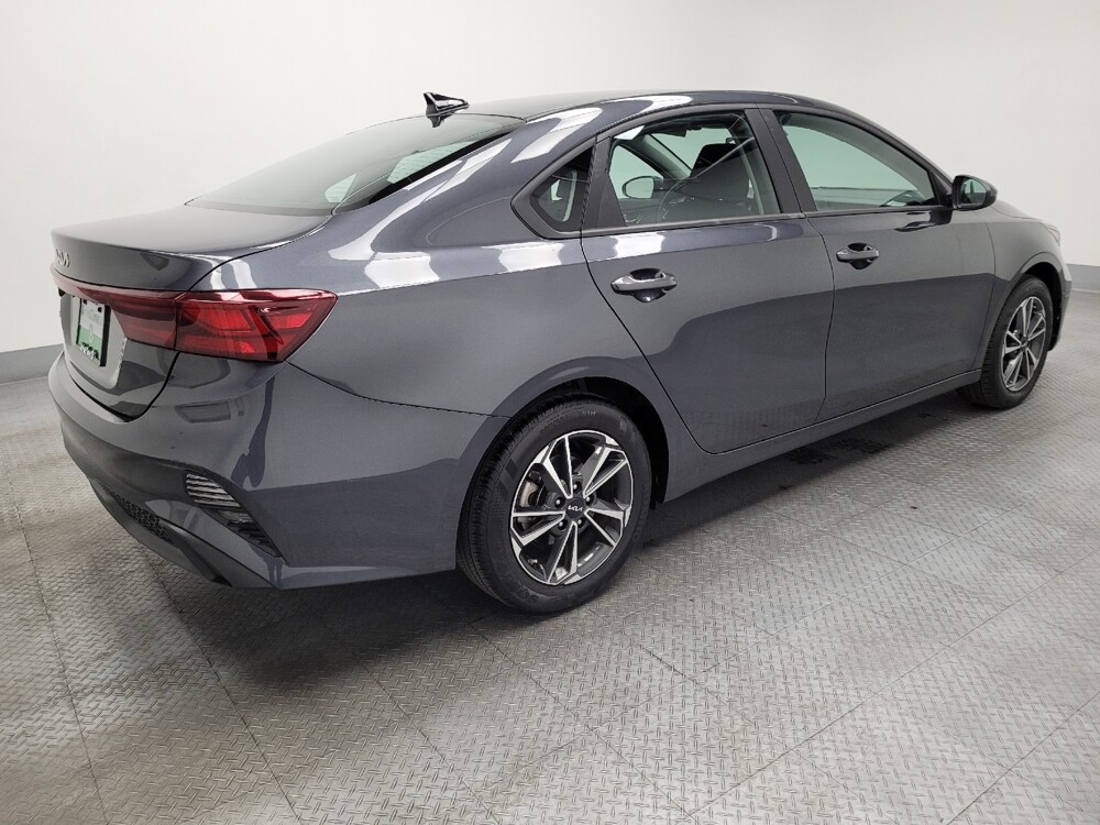 2022 Kia Forte in Las Vegas, NV 89102 - 18113540 10