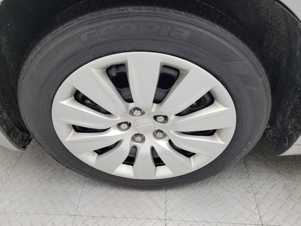 2017 Chrysler 200 in Charleston, SC 29414 - 18113547 31