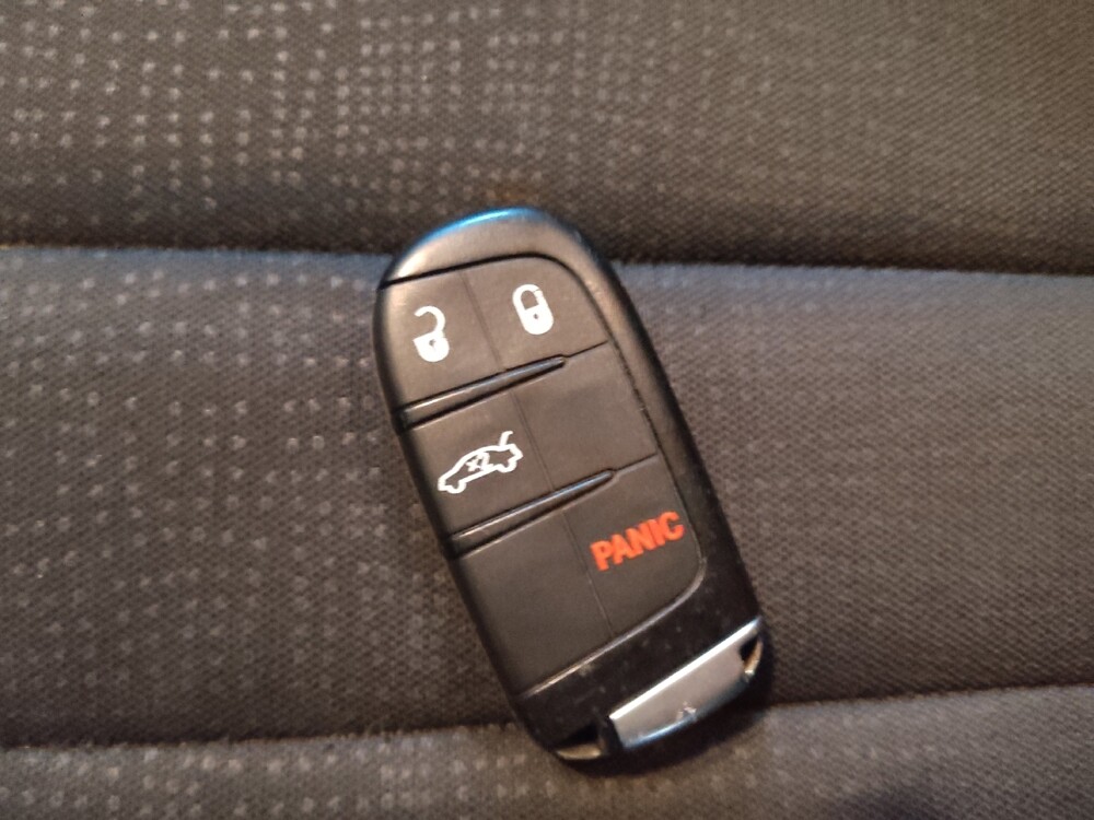 2017 Chrysler 200 in Charleston, SC 29414 - 18113547 32