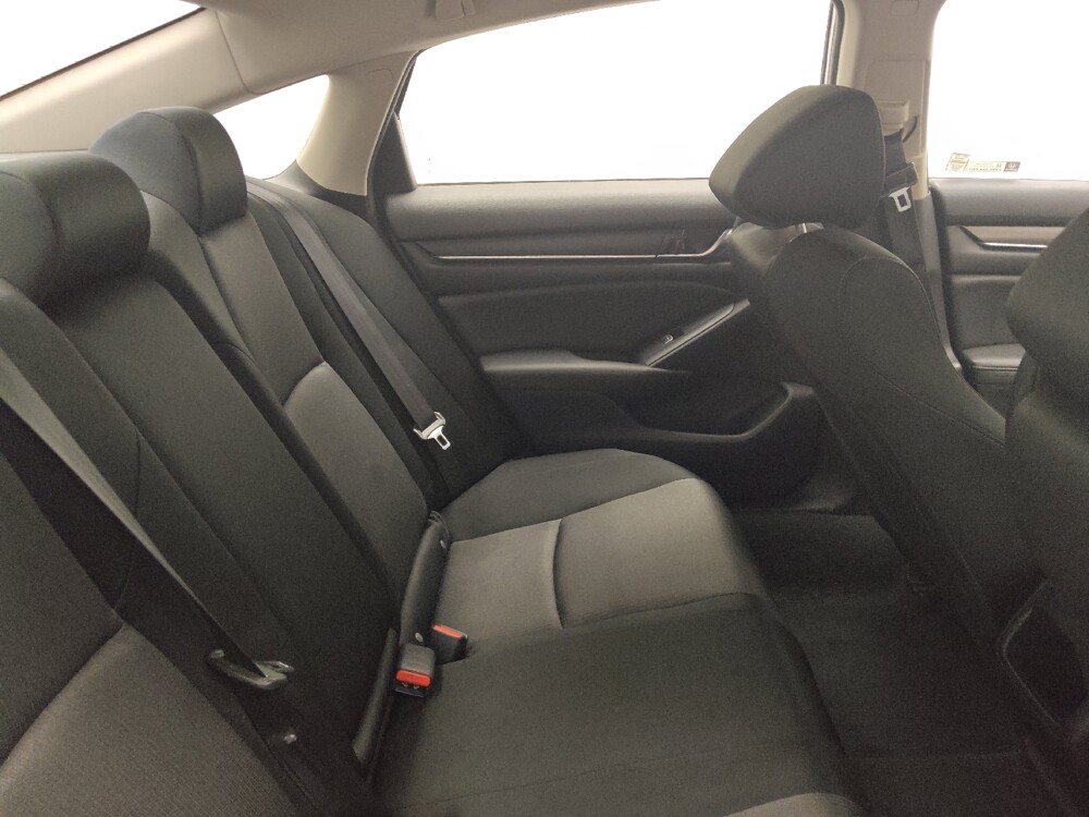 2021 Honda Accord in Lombard, IL 60148 - 18113580 19