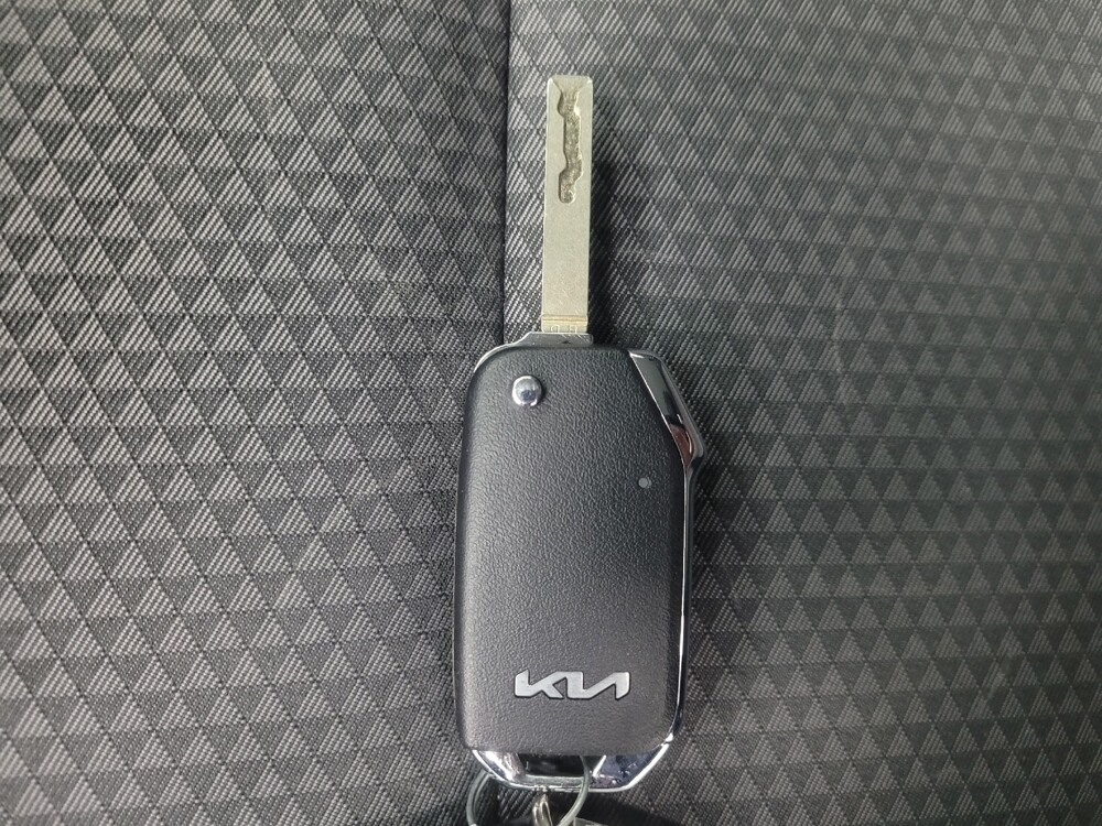 2024 Kia Soul in Ft Wayne, IN 46805 - 18113583 32