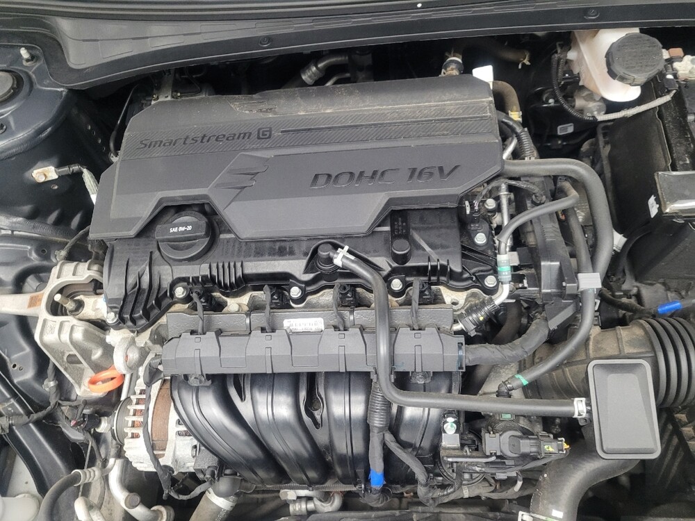 2021 Hyundai Elantra in Madison, TN 37115 - 18113592 30