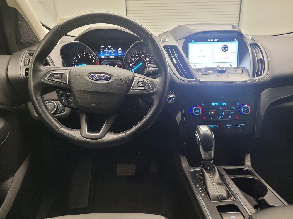2019 Ford Escape in Taylor, MI 48180 - 18113598 22