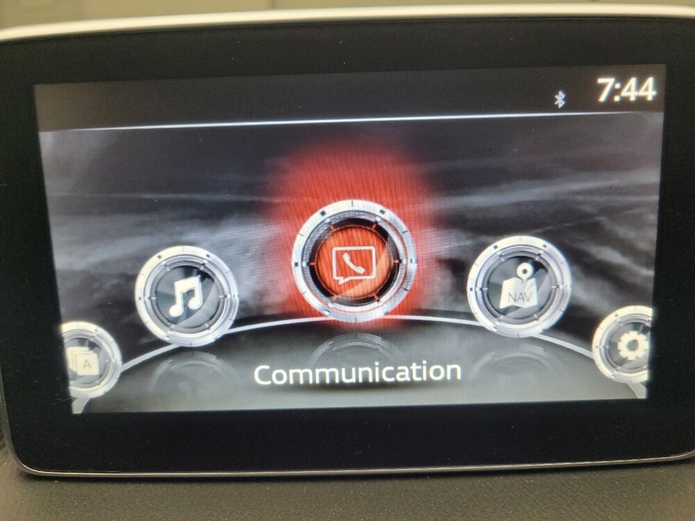 2016 Mazda MAZDA3 in Eastpointe, MI 48021 - 18113599 25