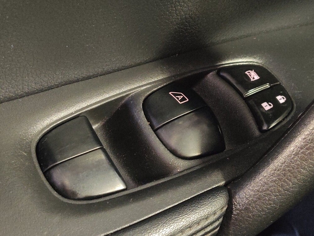 2019 Nissan Rogue in Houston, TX 77034 - 18113604 27