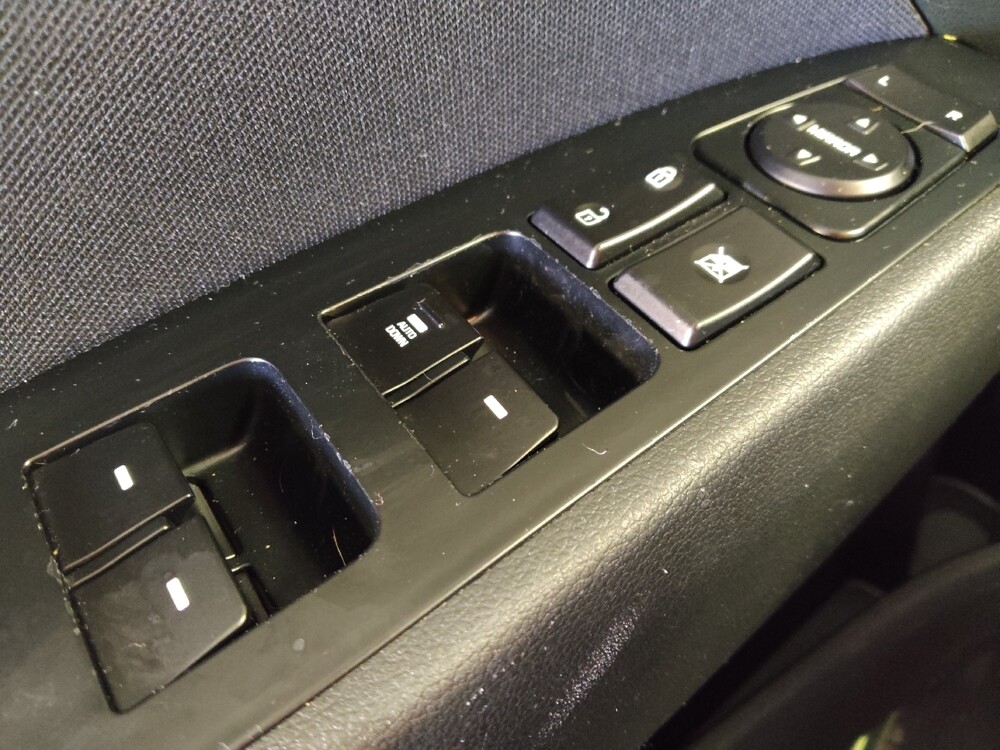 2019 Hyundai Elantra in Houston, TX 77034 - 18113606 27