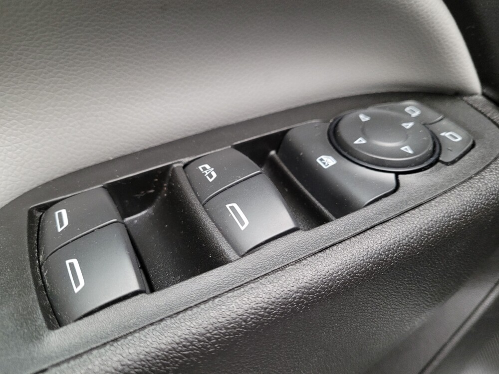 2018 Chevrolet Equinox in Downey, CA 90241 - 18113608 27