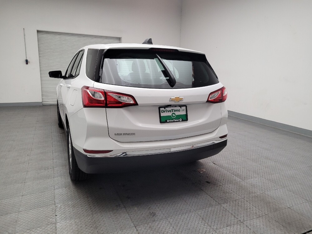 2018 Chevrolet Equinox in Downey, CA 90241 - 18113608 6