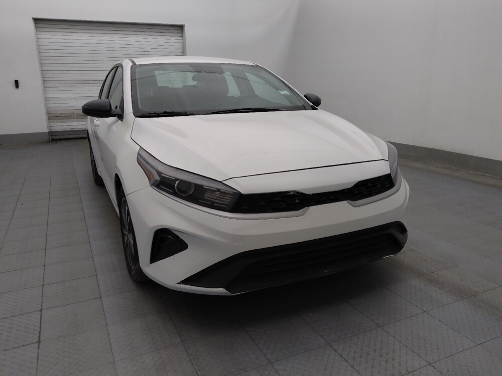 2023 Kia Forte in Bradenton, FL 34207 - 18113611 14
