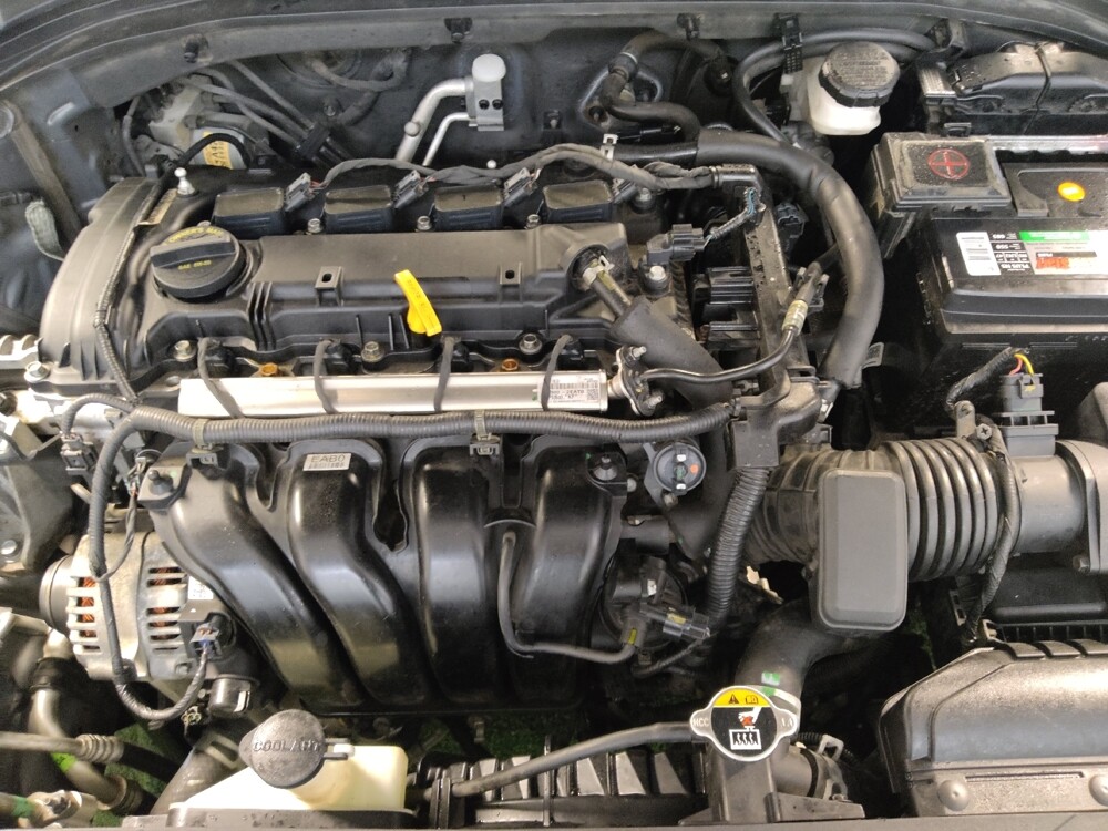 2020 Hyundai Elantra in Houston, TX 77074 - 18113622 30