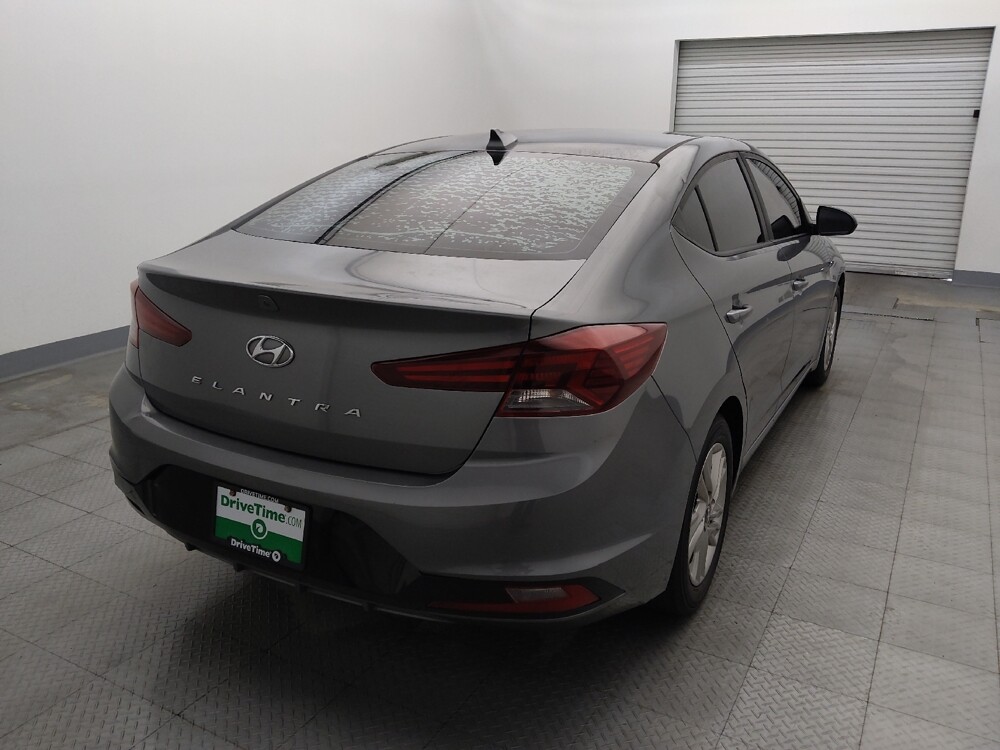 2020 Hyundai Elantra in Houston, TX 77074 - 18113622 7