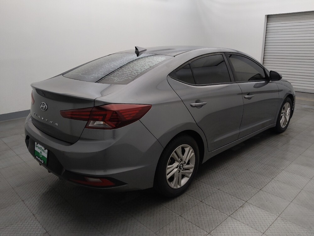 2020 Hyundai Elantra in Houston, TX 77074 - 18113622 9