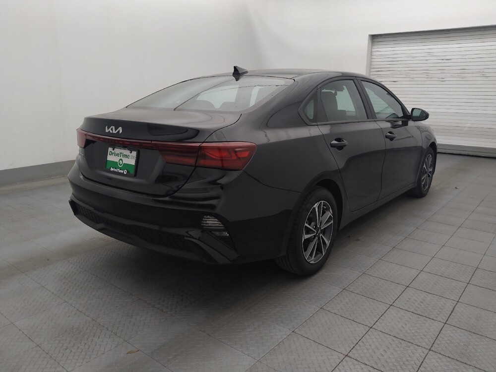 2024 Kia Forte in Tampa, FL 33619 - 18113624 9