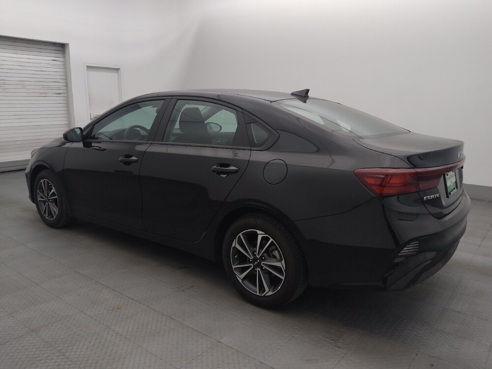 2024 Kia Forte in Tampa, FL 33619 - 18113624 3