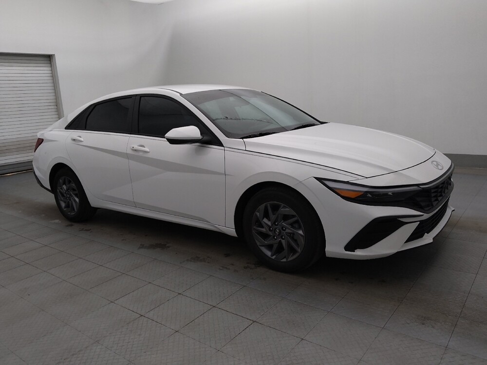 2024 Hyundai Elantra in Bradenton, FL 34207 - 18113633 11