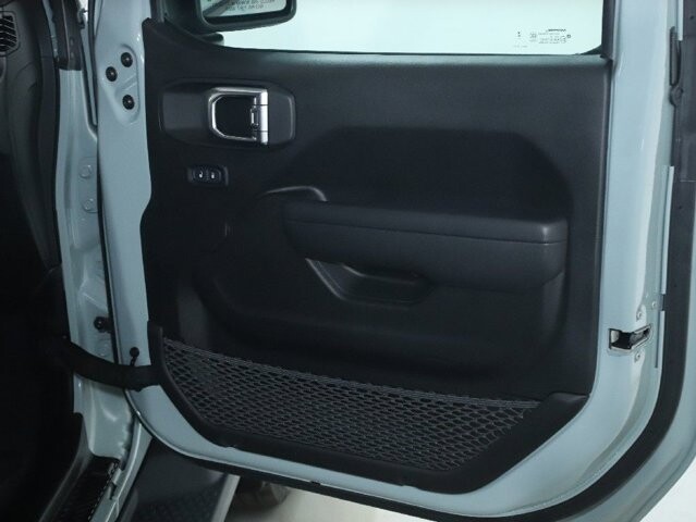 2023 Jeep Wrangler in Bedford, OH 44146 - 18113656 28