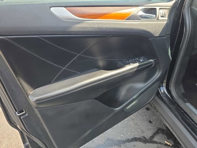 2017 Lincoln MKC in Knoxville, TN 37912 - 18113665 11