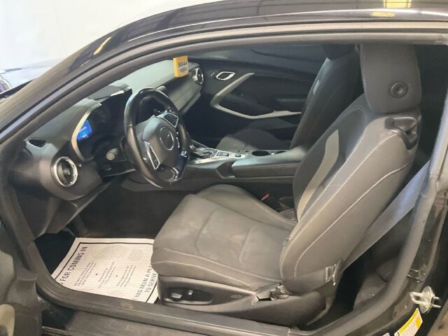 2020 Chevrolet Camaro in Knoxville, TN 37912 - 18113666 5