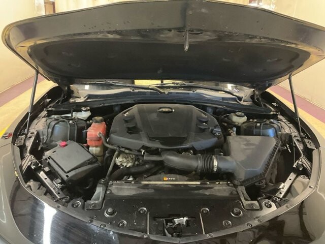 2020 Chevrolet Camaro in Knoxville, TN 37912 - 18113666 7