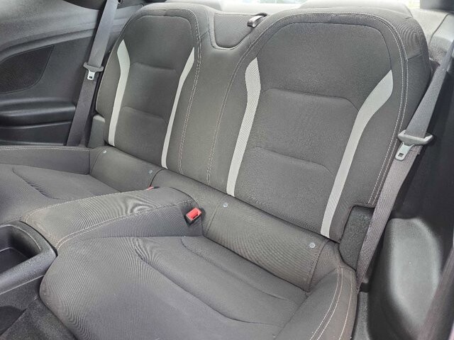 2020 Chevrolet Camaro in Knoxville, TN 37912 - 18113666 7