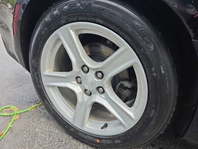 2020 Chevrolet Camaro in Knoxville, TN 37912 - 18113666 10