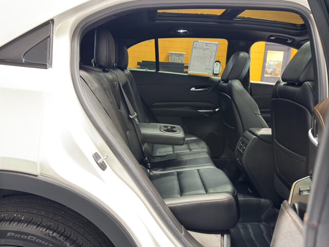 2023 Cadillac XT4 in Burlington, WI 53105 - 18113676 21
