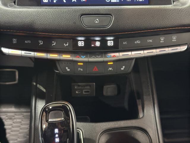 2023 Cadillac XT4 in Burlington, WI 53105 - 18113676 32