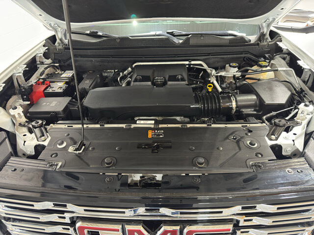 2024 GMC Canyon in Burlington, WI 53105 - 18113677 38