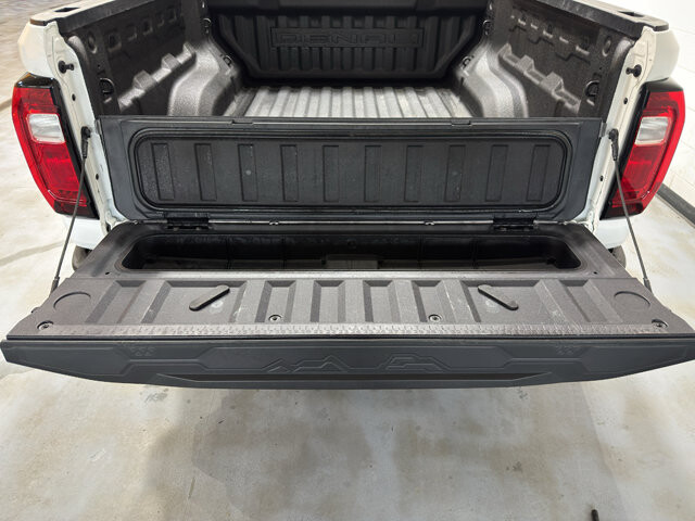 2024 GMC Canyon in Burlington, WI 53105 - 18113677 22