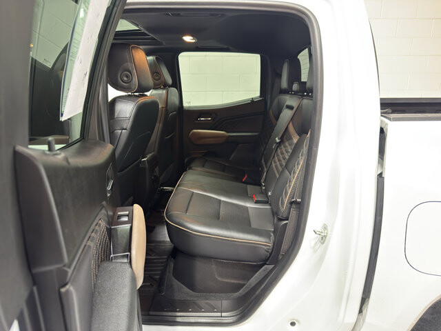 2024 GMC Canyon in Burlington, WI 53105 - 18113677 13