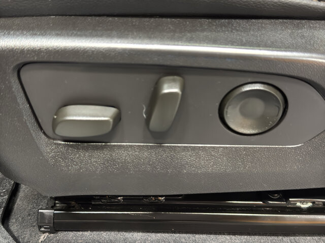 2024 GMC Canyon in Burlington, WI 53105 - 18113677 18