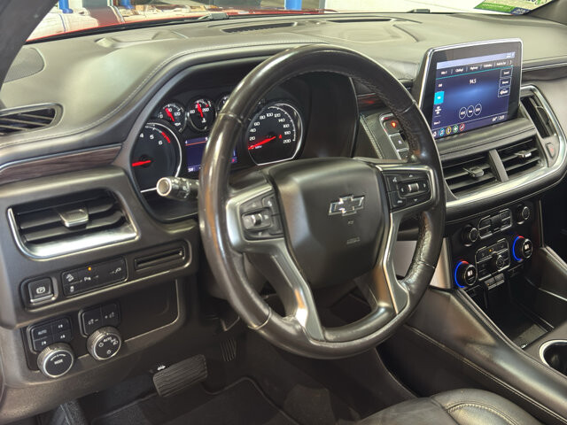 2021 Chevrolet Suburban in Burlington, WI 53105 - 18113678 21