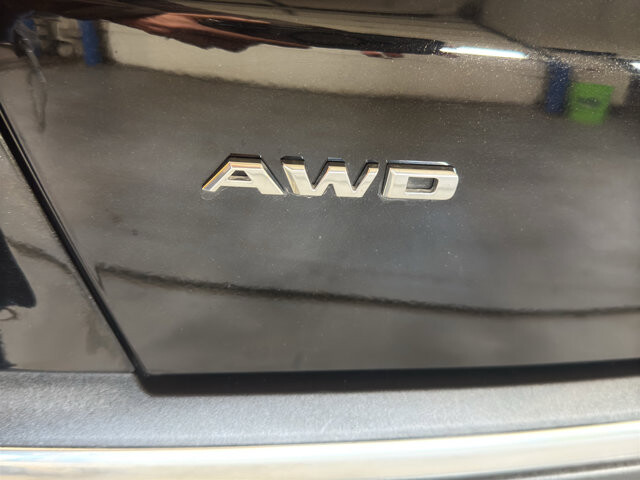 2024 Cadillac XT5 in Burlington, WI 53105 - 18113680 10