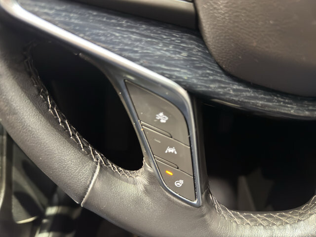 2024 Cadillac XT5 in Burlington, WI 53105 - 18113680 24