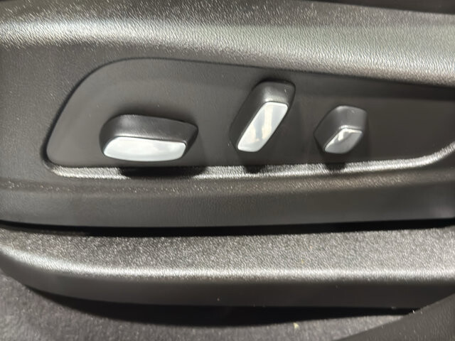 2024 Cadillac XT5 in Burlington, WI 53105 - 18113680 15