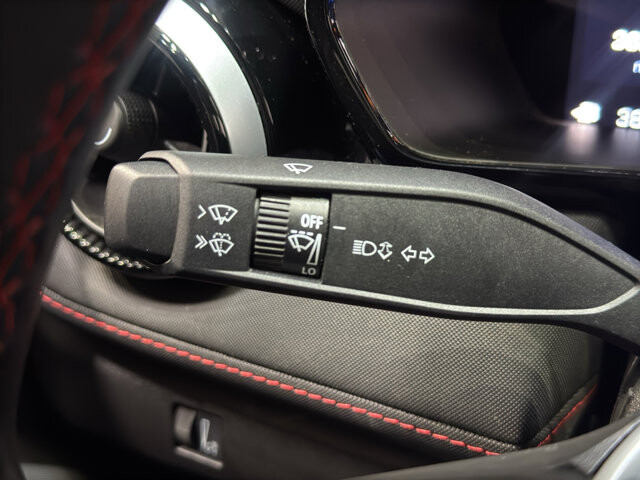 2024 Chevrolet Colorado in Burlington, WI 53105 - 18113682 24