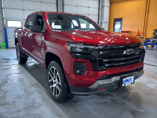 2024 Chevrolet Colorado in Burlington, WI 53105 - 18113682 7