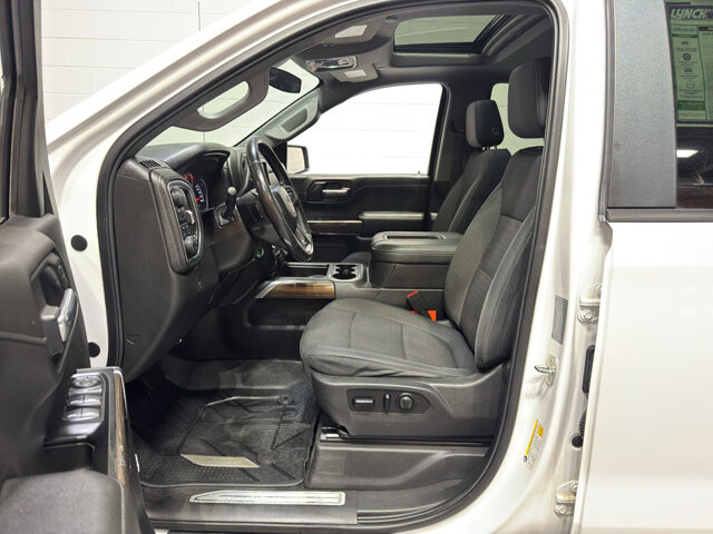 2019 Chevrolet Silverado 1500 in Burlington, WI 53105 - 18113683 16