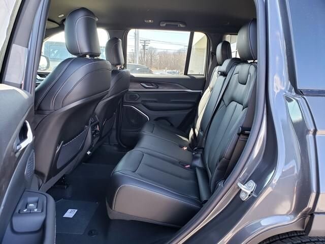 2026 Jeep Grand Cherokee in Bedford, OH 44146 - 18113691 7