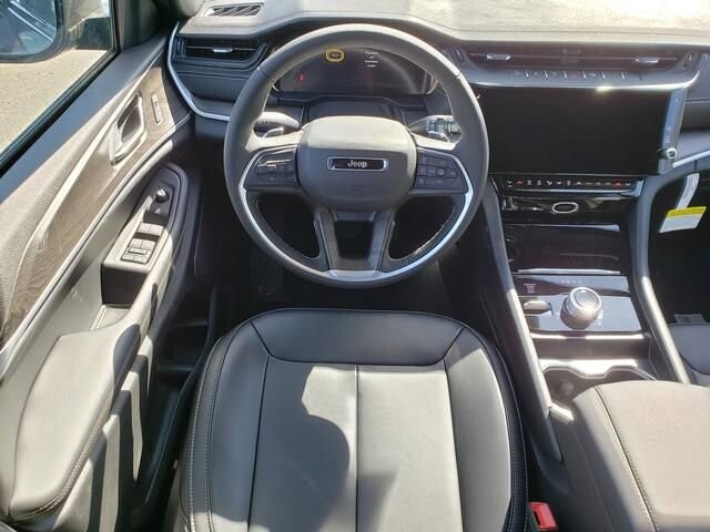 2026 Jeep Grand Cherokee in Bedford, OH 44146 - 18113691 9