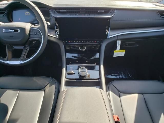 2026 Jeep Grand Cherokee in Bedford, OH 44146 - 18113691 8