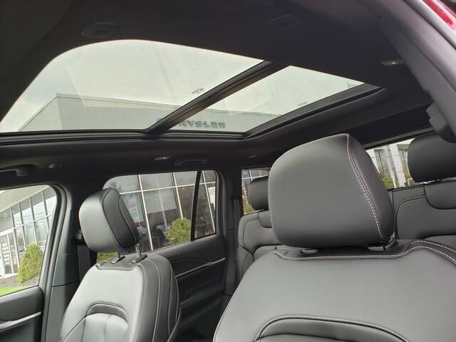 2026 Jeep Grand Cherokee in Bedford, OH 44146 - 18113692 7