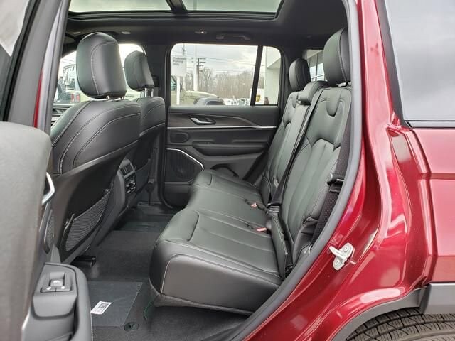 2026 Jeep Grand Cherokee in Bedford, OH 44146 - 18113692 8