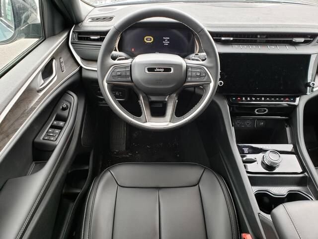 2026 Jeep Grand Cherokee in Bedford, OH 44146 - 18113693 9